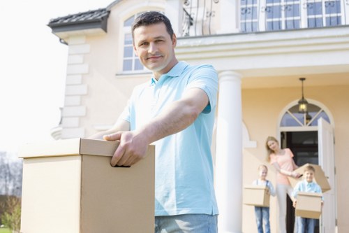 Professional moving vehicle supporting a local relocation in Richmond upon Thames