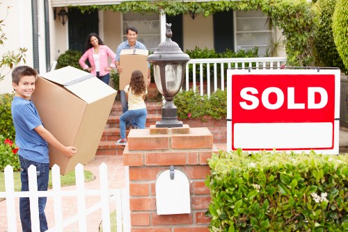 Packing and loading support for a family move in Richmonduponthames